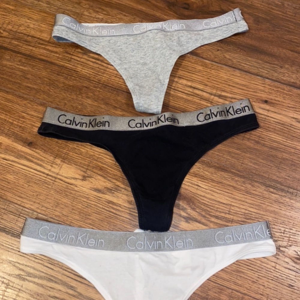 Calvin Klein thongs size small